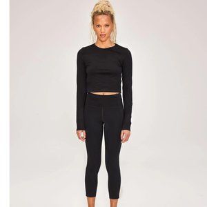 Girlfriend Collective ReSet Cropped Long Sleeve in Black